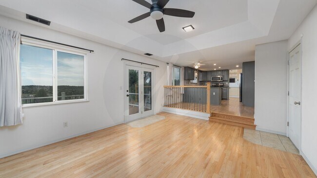 Building Photo - Beautiful 2 Story home in the Heart of Bri...
