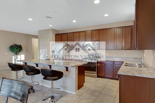 Building Photo - 7608 W St Kateri Dr