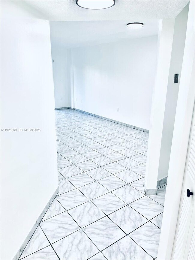 Building Photo - 6801 Harding Ave