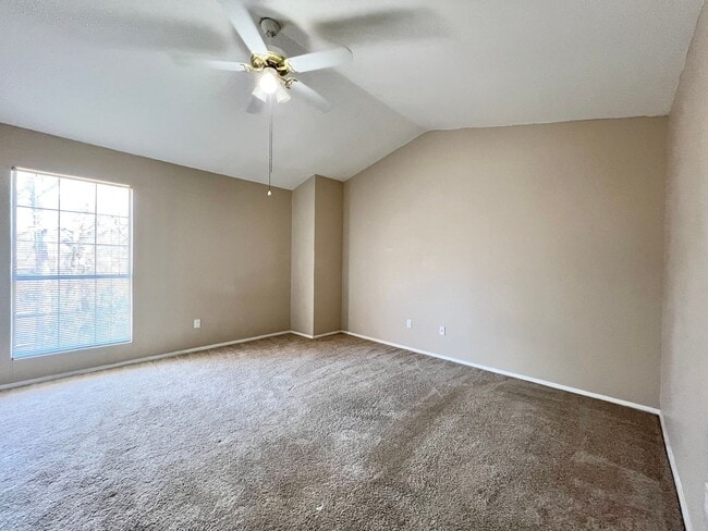 Building Photo - Cozy condo in Euless!!!