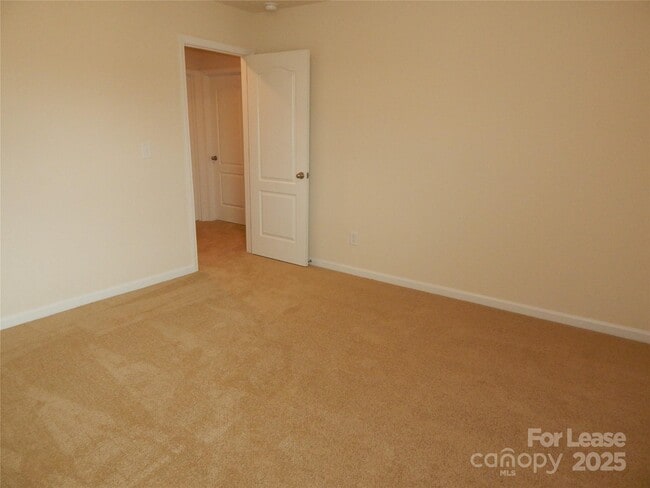 Building Photo - 6036 Loy Ct