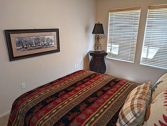 Building Photo - Fully Furnished Fox Bay Condo, AC, 2 Parki...