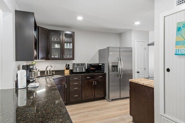 Building Photo - 359 Billfish Ave