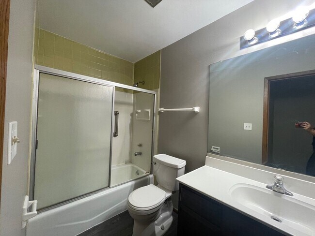 Interior Photo - Country Pines Place