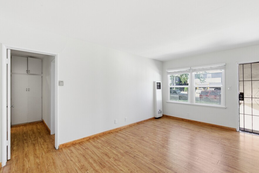 Building Photo - 20610 Hartland St