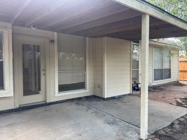 Building Photo - 5022 E Newpark Dr