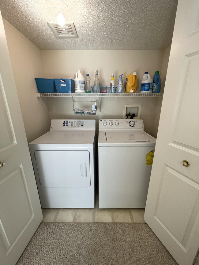 Building Photo - 7629 Century Blvd