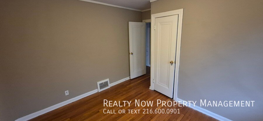 Building Photo - 3634 Glencairn Rd