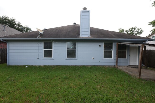 Building Photo - 7430 Pouter Dr