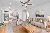 Building Photo - 536 N Oxford Ave