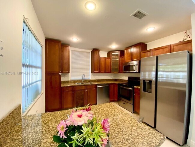 Building Photo - 1297 SW 151st Ave