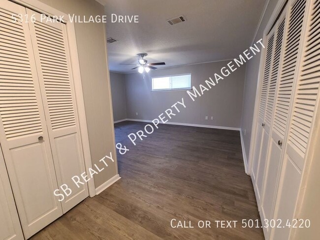 Building Photo - 5316 Park Village Dr