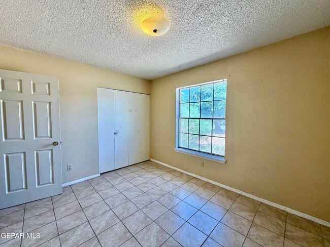 Building Photo - 317 Bright Water Ln
