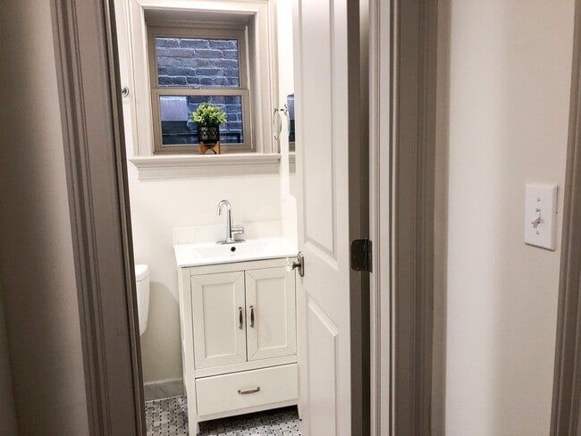 Building Photo - 1302 East Capitol St NE