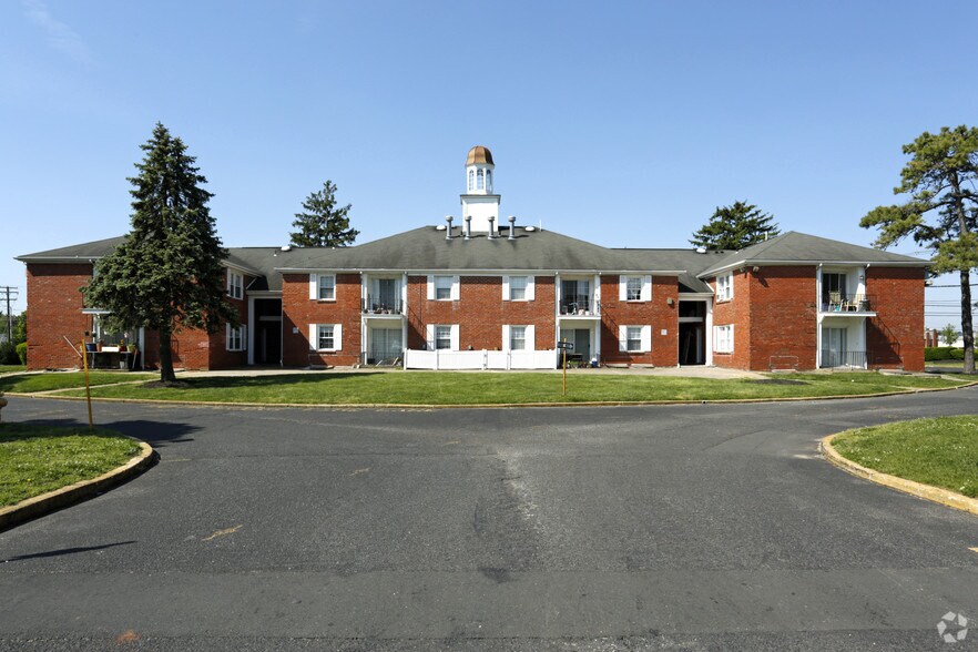 Brick Estates Apartment Homes Brick, NJ Apartment Finder