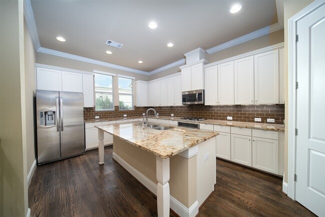 Building Photo - 1231 Creekside Acres Ct