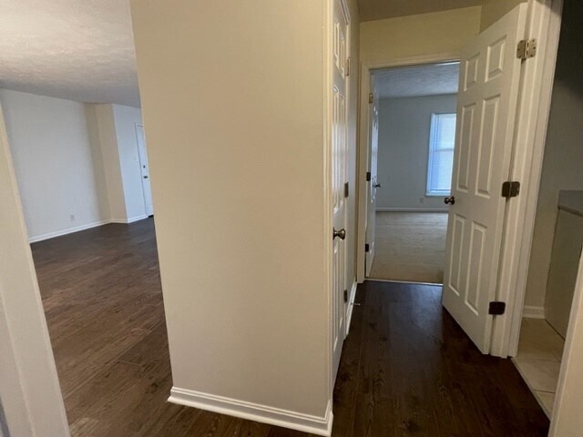 Building Photo - 3318 Wood Valley Ct