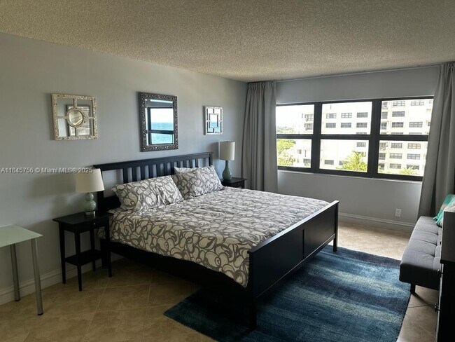 Building Photo - 4900 N Ocean Blvd