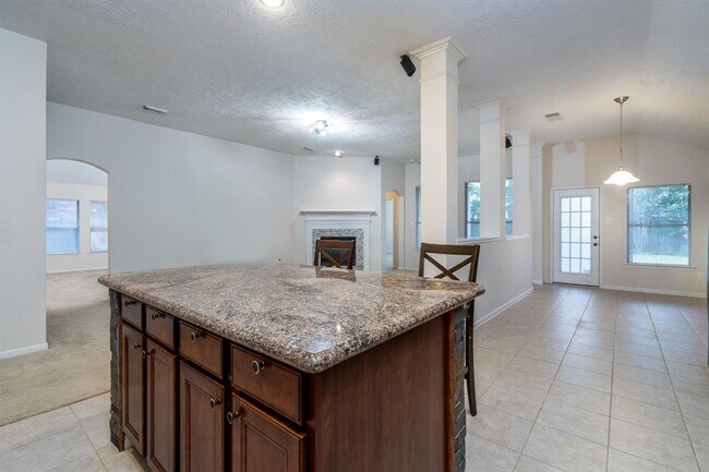Building Photo - 9503 Tartan Manor St