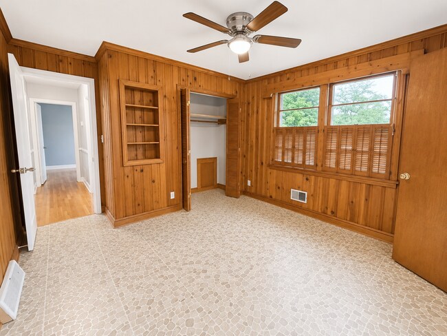 Building Photo - 3 Lynhurst Dr