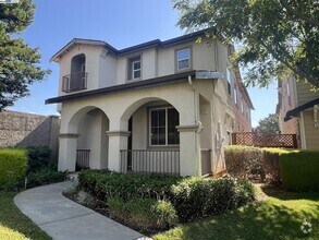 Building Photo - 3127 Puffin Cir