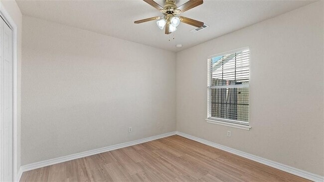 Building Photo - 829 S Liberty Dr