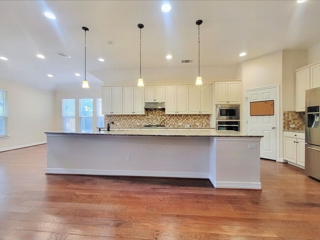 Building Photo - 707 Brook Meadow Trail