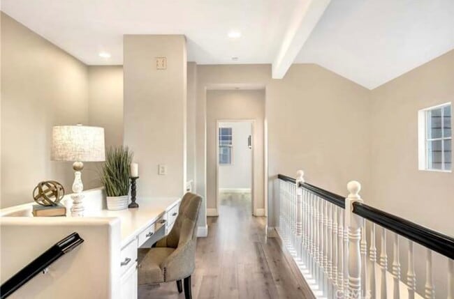 Building Photo - 16 Shelburne St