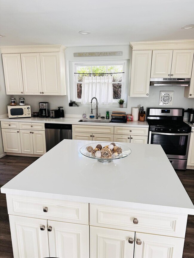 Building Photo - 22059 Ybarra Rd