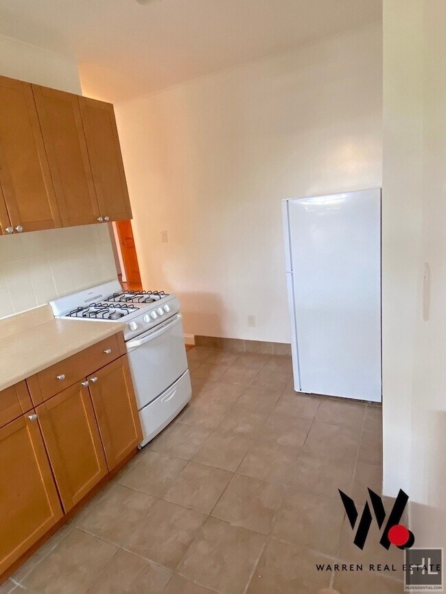 Building Photo - 53 EAST 7 STREET