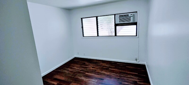 Building Photo - 724 Moaniala St