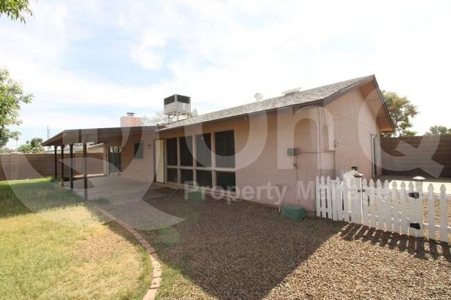 Building Photo - 6737 S Newberry Rd