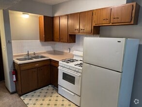 Building Photo - 2BR/1BA East Campus - Short Distance to Ca...