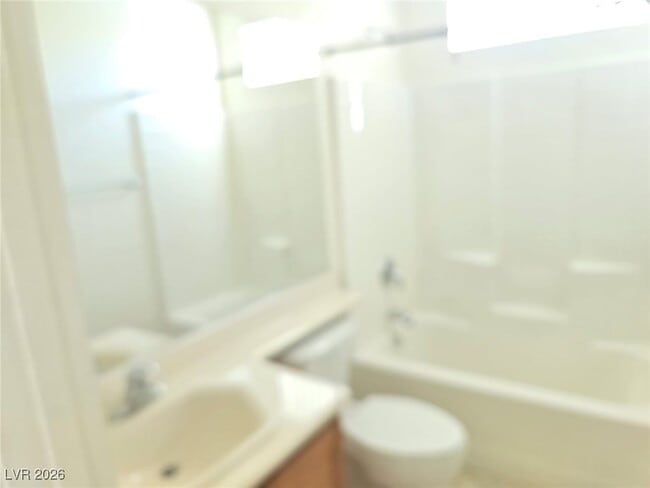 Building Photo - 5196 Alfingo St