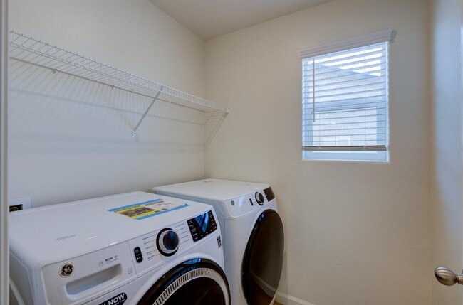 Building Photo - 6313 E Meritage Dr