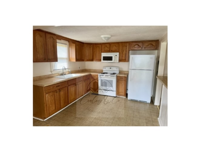 Building Photo - 10150 Minnie Hall Rd