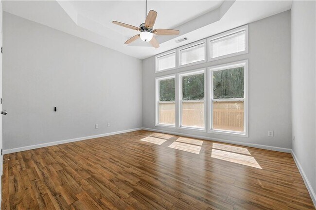 Building Photo - 2113 Worrall Hill Dr