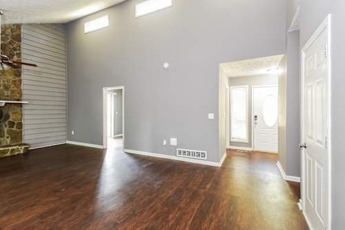 Building Photo - 6603 Valley Hill Dr