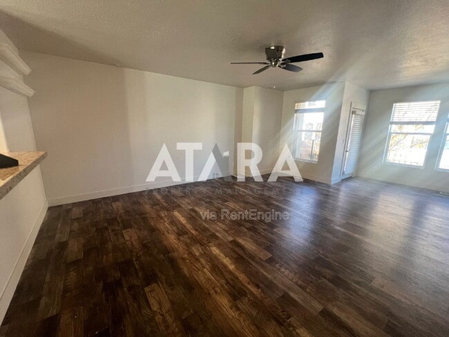 Building Photo - 713 Kirkbride Ave