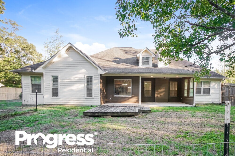 Building Photo - 16109 McQueen Rd