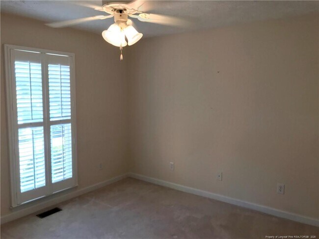 Building Photo - 614 Amberdale W Cir