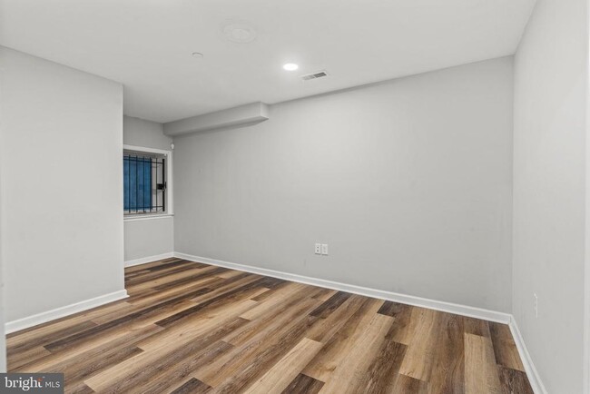Building Photo - 1607 Willington St