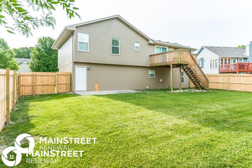 Building Photo - 2107 Sunset Cir