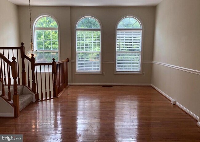 Building Photo - 12240 Maidstone Ct