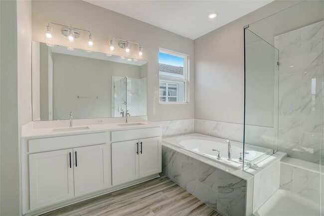 Building Photo - 1016 Griffon Ave