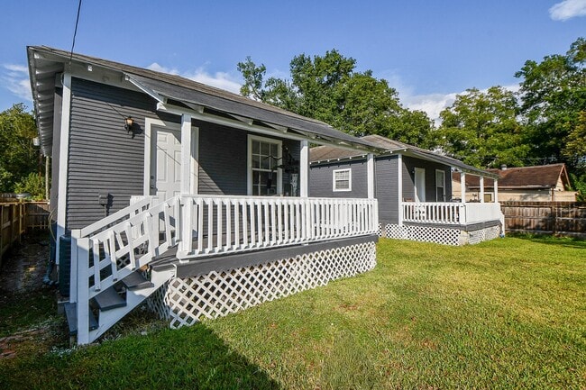 Building Photo - 1117 Fred St