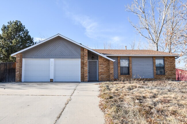 Building Photo - 3355 Mirage Dr