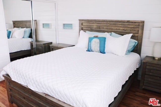 Building Photo - 12842 Walsh Ave