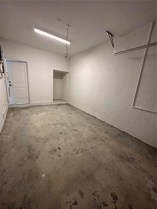 Building Photo - 12570 NW 23rd Pl