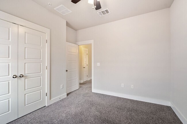 Building Photo - Beautiful Crestview Station Home with Garage & Covered Patio